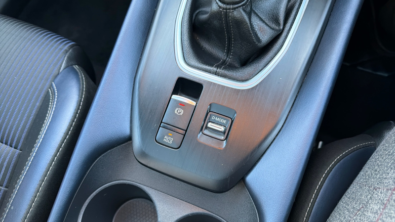 Nissan Qashqai 1.3 DiG-T MH Tekna 5dr Petrol Hatchback